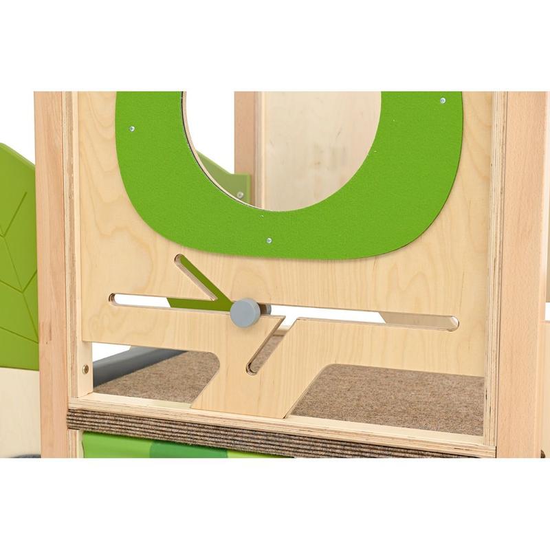 Play detail of the Moje Bambino Flora Mini Loft